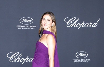 Isabelle Fuhrman asiste a la ceremonia del Trofeo Chopard en Cannes 2024