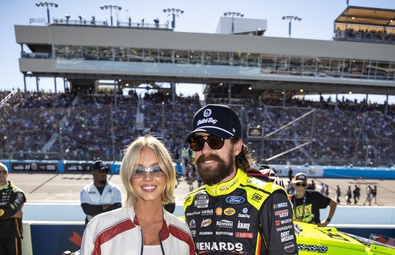 Sydney Sweeney Steals the Spotlight at NASCAR Cup Series Championship in Phoenix