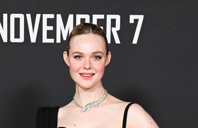 Elle Fanning Shines at 'Predator: Badlands' World Premiere in Los Angeles