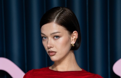 Jessica Alexander Shines at The Fashion Awards by Pandora in London