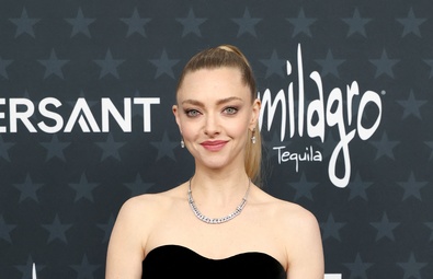 Amanda Seyfried Shines at the 31st Annual Critics Choice Awards in Santa Monica