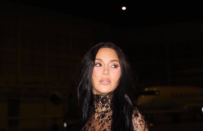 Kim Kardashian's Chic Outing at Aqua Kioto in Paris