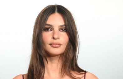 Emily Ratajkowski Stuns at Vanity Fair Oscar Party in Los Angeles