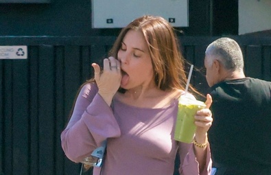 تم رصد الكشافة ويليس وهي تستمتع بيوم في لوس أنجلوس