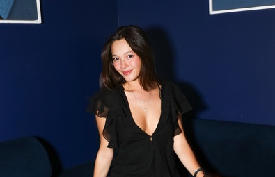 莉莉·奇 (Lily Chee) 在阿斯彭黑咖啡和绿色愿景基金会晚宴上大放异彩