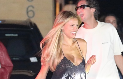 بروكس نادر يتمتع بعشاء أنيق في نوبو ماليبو