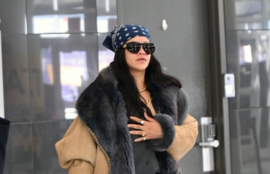 Rihanna's Chic New York City Outing