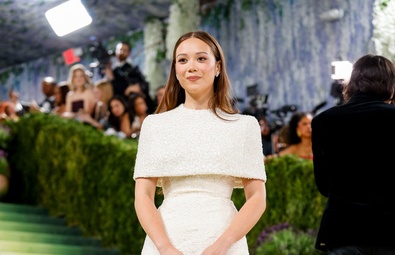 Laufey's Showstopping Look at the 2026 Met Gala in New York