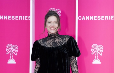 Zoe Adjani Shines on the Pink Carpet at the 9th Canneseries Festival