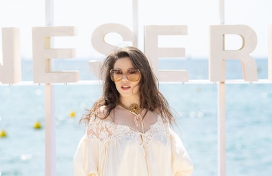 Zoe Adjani Shines at Le Rouge Et Le Noir Photocall During 9th Canneseries Festival